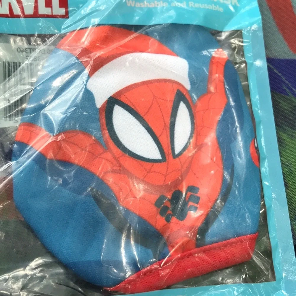 NWT Marvel Spider-Man Kids Christmas Cloth Face Mask Holiday Edition Washable